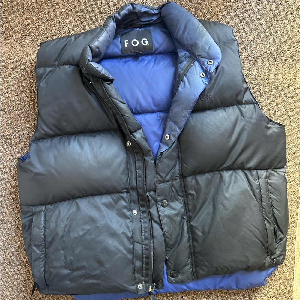 London Fog Men's Black Puffer Vest with Blue Lining